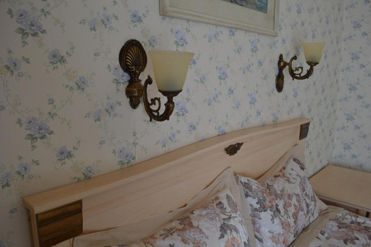 Vila Cerbul Albastru Hotel Монеаса Екстериор снимка